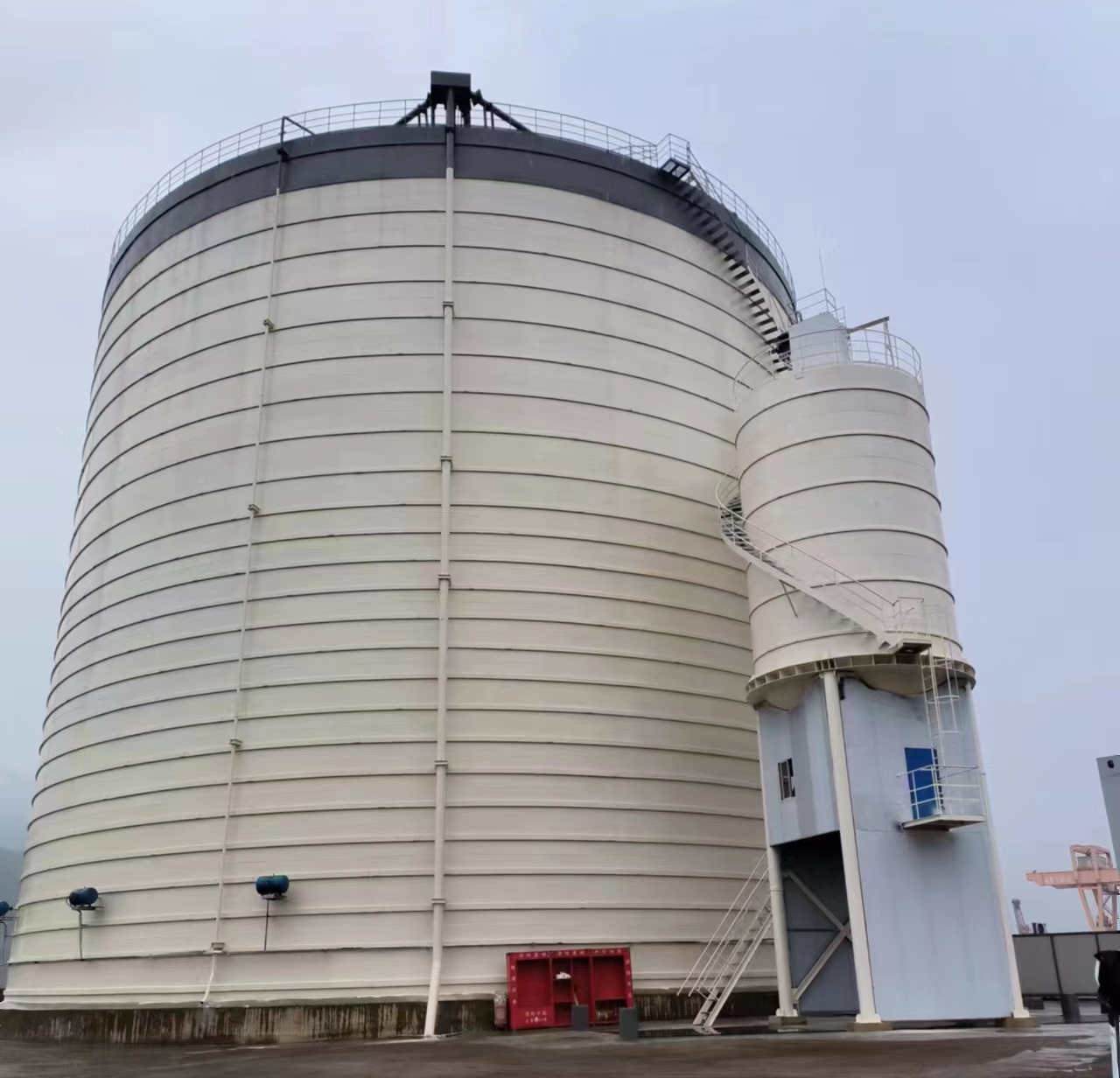 乐业10万吨水泥钢板库